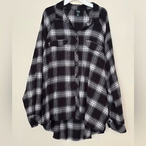 Stylish Black and White Plaid Blouse